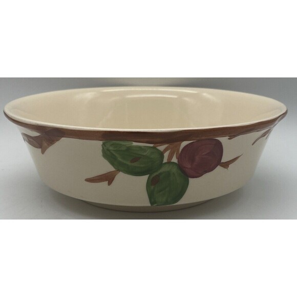 Vintage Franciscan Apple 9" Round Serving Bowl 1979-1984 Back Stamp - Picture 3 of 6